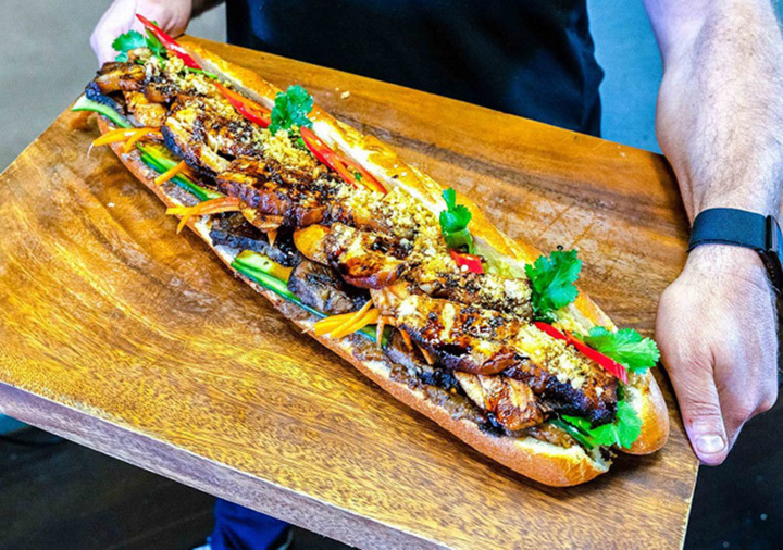 Những chiếc bánh mì hiếm lạ, gây xôn xao Việt Nam - 1