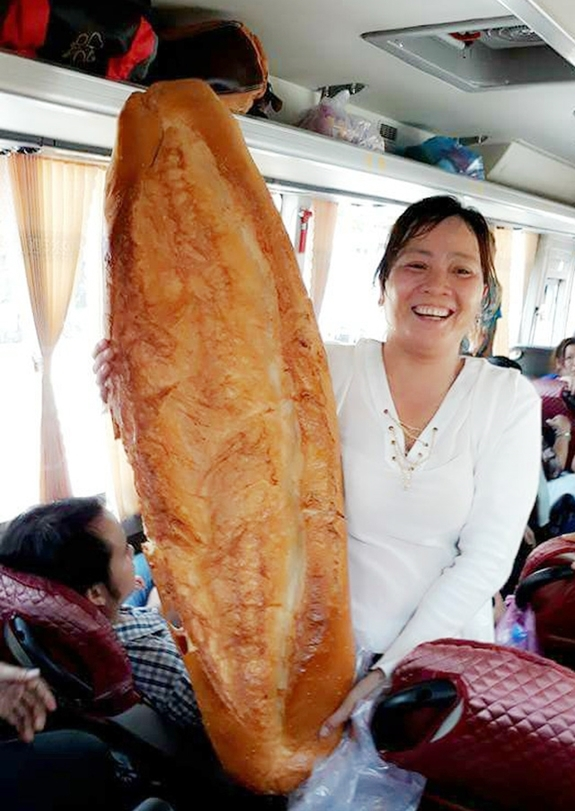 Những chiếc bánh mì hiếm lạ, gây xôn xao Việt Nam - 8