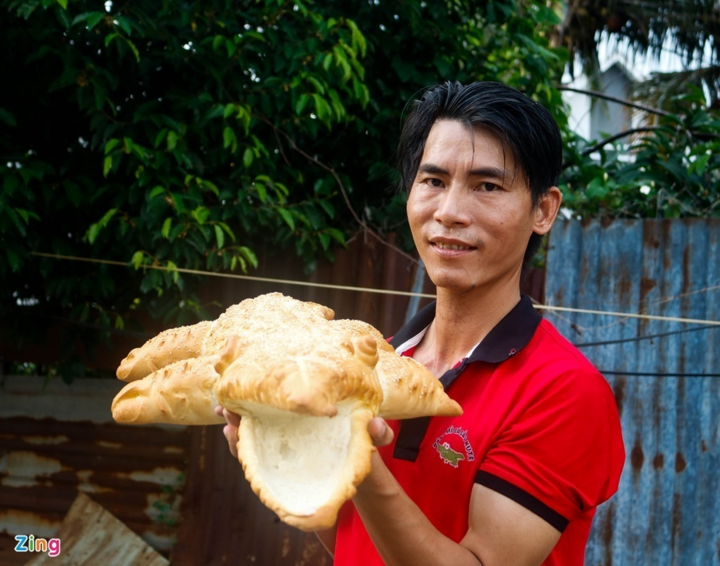 Những chiếc bánh mì hiếm lạ, gây xôn xao Việt Nam - 12
