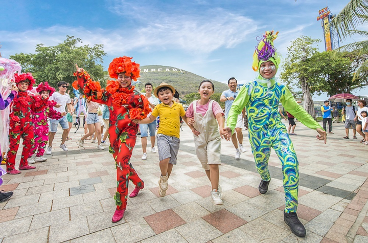 Khánh Hòa đón đoàn khách có hộ chiếu vaccine đầu tiên từ Nga - 3