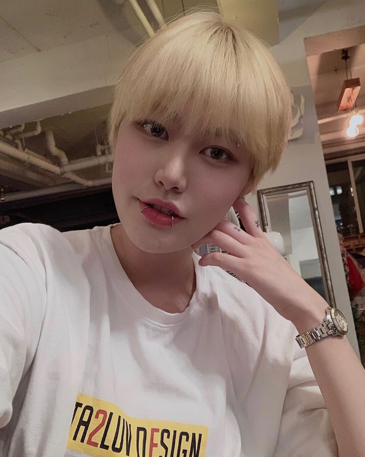 Jungkook và loạt 'bạn gái tin đồn': Đều là mỹ nhân, cô mới nhất có gia thế khủng - 8