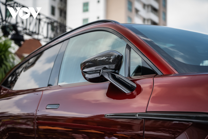 Ảnh chi tiết siêu SUV Aston Martin DBX gần 17 tỷ đồng tại Việt Nam - 9