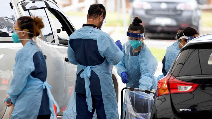 Australia có ca tử vong đầu tiên vì Omicron khi sắp đạt đỉnh dịch - 1