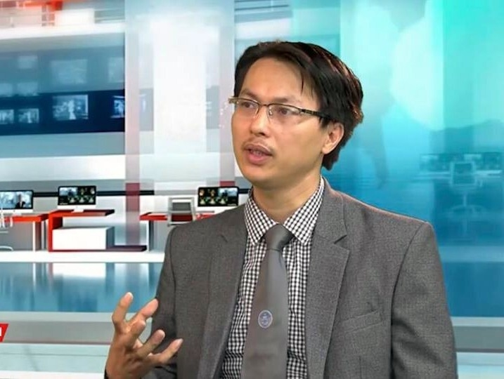 Bé gái nghi bị 'dì ghẻ' hành hạ đến chết: Cần làm rõ trách nhiệm của người bố - 1