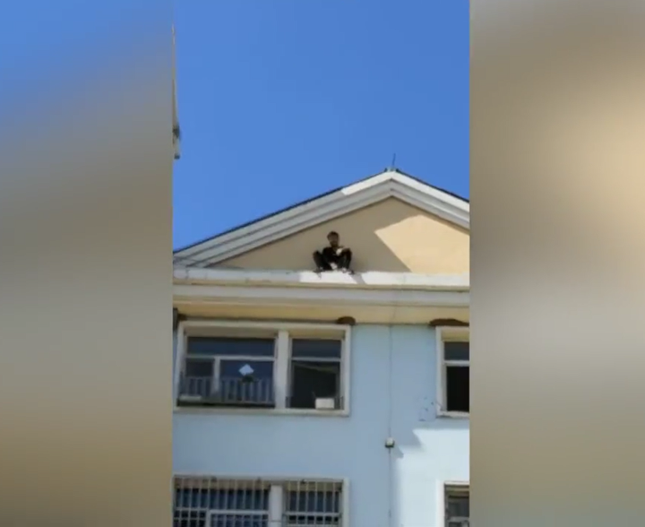 Bị bạn gái từ chối hẹn hò, thanh niên sau khi tự tử bất thành đã bị phạt giam - 2