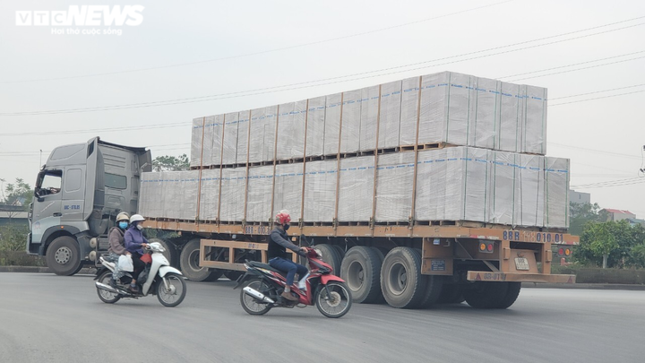 Ảnh: Hãi hùng những chiếc xe chở 'tử thần' diễu phố - 6