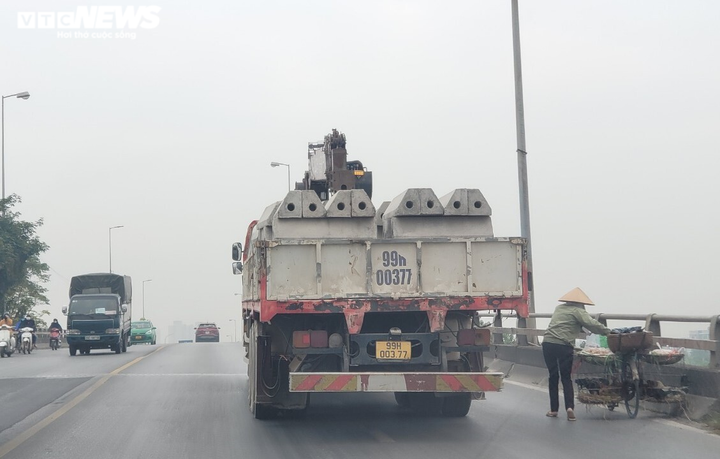 Ảnh: Hãi hùng những chiếc xe chở 'tử thần' diễu phố - 7