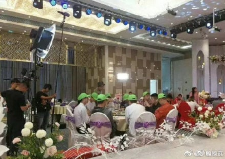 Tình huống 'dở khóc dở cười' bắt gặp tại tiệc cưới vừa hoang mang vừa bật cười - 8