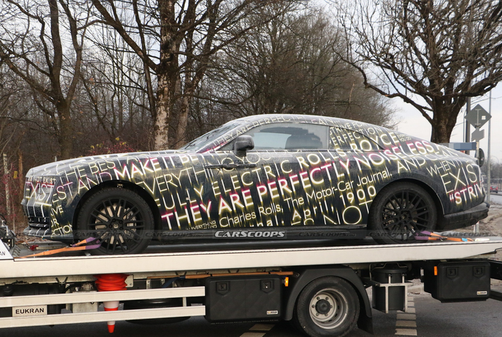 Xe điện siêu sang Rolls-Royce Spectre lộ hình ảnh thực tế - 4