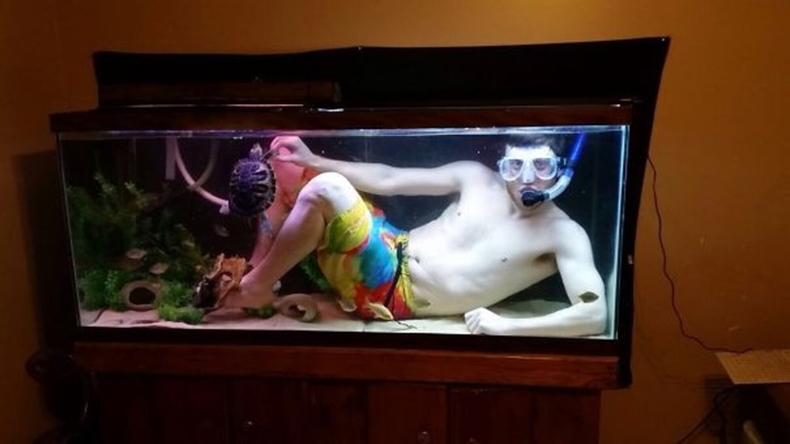 Ngắm muôn kiểu ăn uống dịp lễ cười ra nước mắt của dân mạng, hội FA là đỉnh nhất - 9