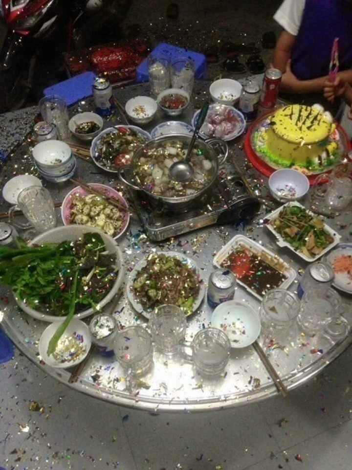 Ngắm muôn kiểu ăn uống dịp lễ cười ra nước mắt của dân mạng, hội FA là đỉnh nhất - 4