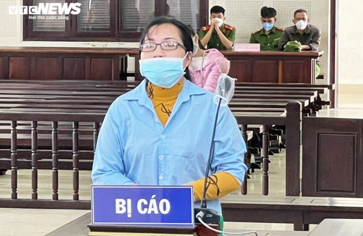 Nữ quái làm giả sổ đỏ, lừa hàng tỷ đồng từ việc bán đất 'ảo' - 1