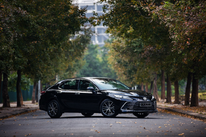 Toyota Camry mới: Xế xịn tầm trung của giới doanh nhân - 6