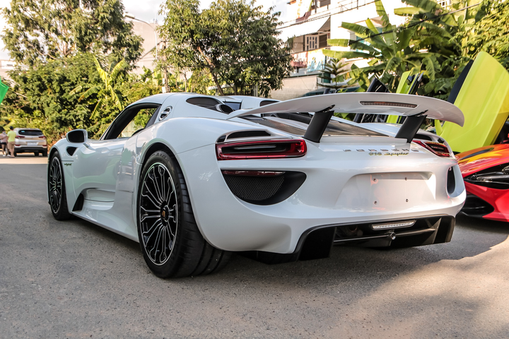 Loạt siêu xe đắt giá nhất được nhập về Việt Nam ảnh 7 Những siêu xe đắt tiền nhất được nhập về Việt Nam năm 2021 - 7