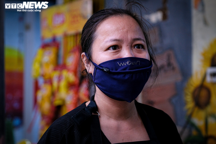 Ảnh: Hàng quán im lìm, trung tâm Hà Nội vắng vẻ ngày cuối năm - 12