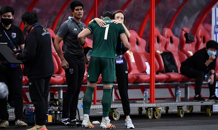 Hành động nhân văn của HLV Polking và khác biệt của Thái Lan tại AFF Cup 2020 - 1