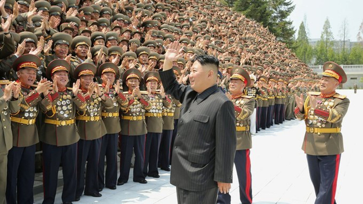 Triều Tiên kỷ niệm 10 năm ông Kim Jong-un nắm quyền, kêu gọi bảo vệ Chủ tịch - 1