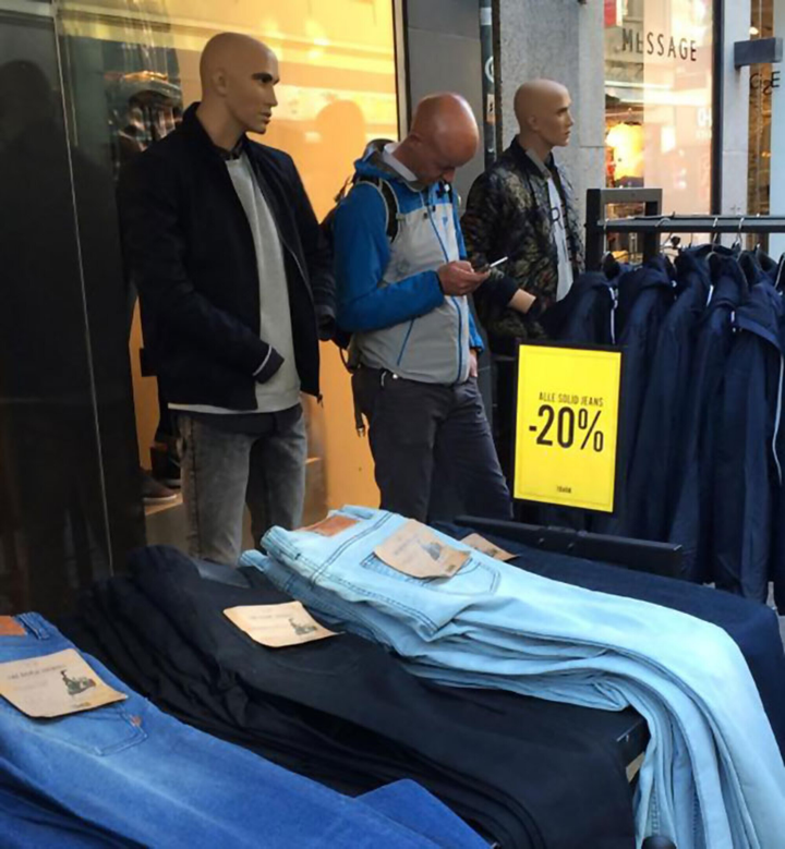 Những bức ảnh 'trêu đùa thị giác' cực đỉnh, phải căng mắt lắm mới không hiểu lầm - 2