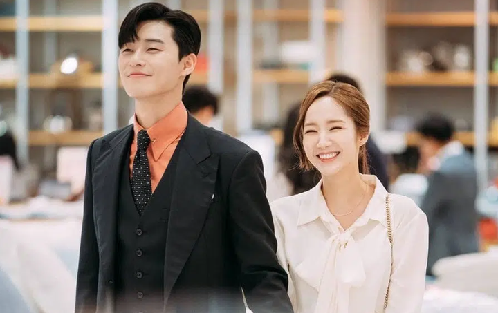 Dự đoán sao Hàn bị khui tin hẹn hò đầu năm: Park Seo Joon, Lee Min Ho 'chắc kèo' - 3