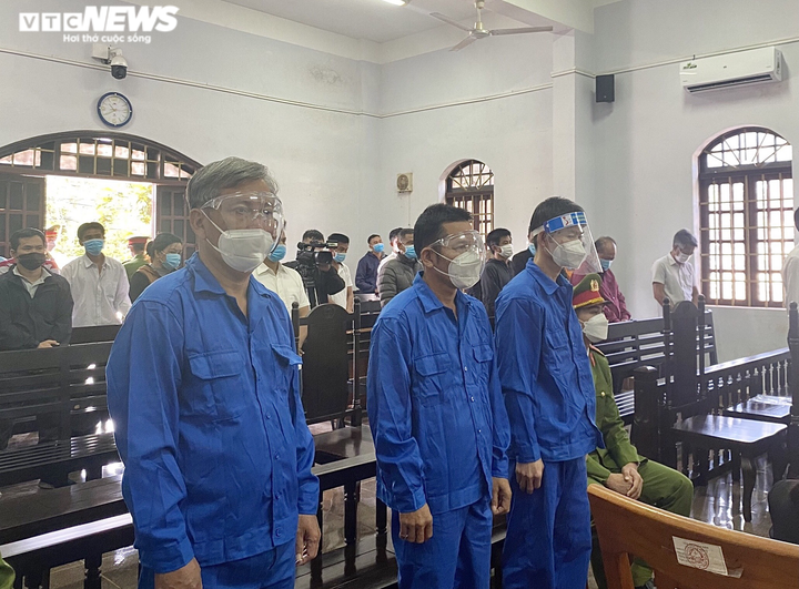 'Trùm' xăng giả Trịnh Sướng lĩnh án 12 năm tù - 3