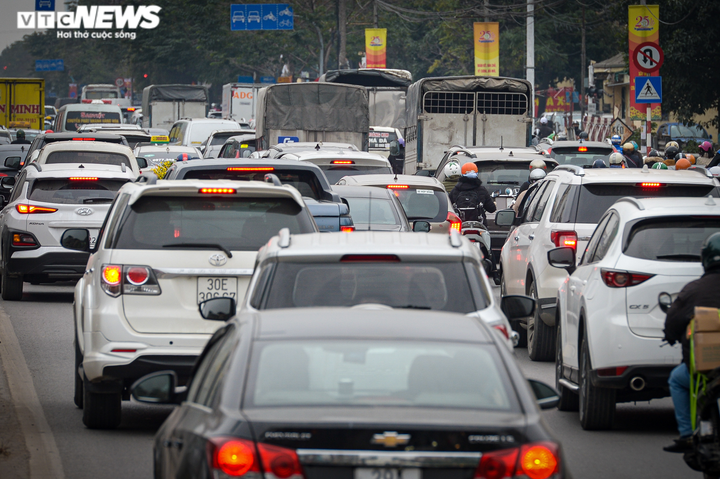 Trực tiếp: Lễ đón năm mới 2022 trên cả nước - 63