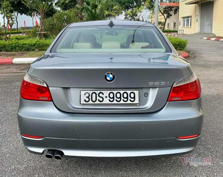 BMW biển Hà Nội tứ quý 9 đi 12 năm rao bán 720 triệu đồng - 3