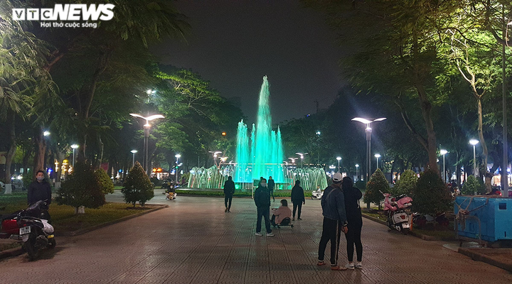 Trực tiếp: Lễ đón năm mới 2022 trên cả nước - 28