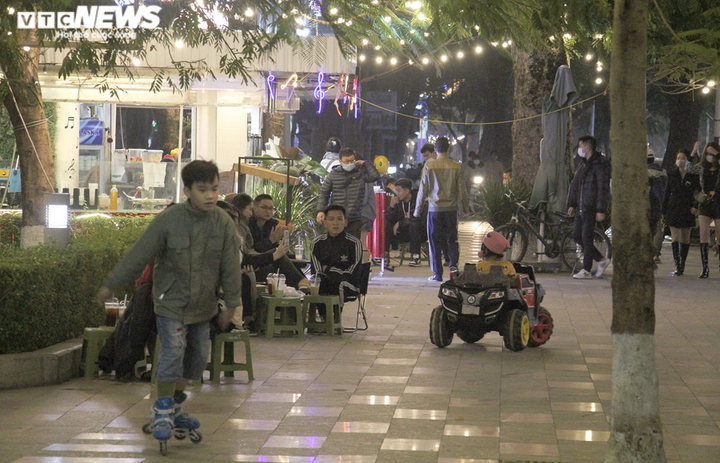 Trực tiếp: Lễ đón năm mới 2022 trên cả nước - 29