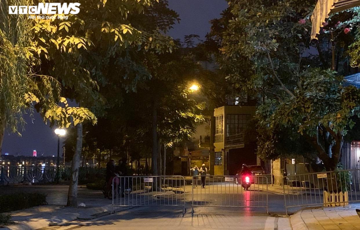 Trực tiếp: Lễ đón năm mới 2022 trên cả nước - 25