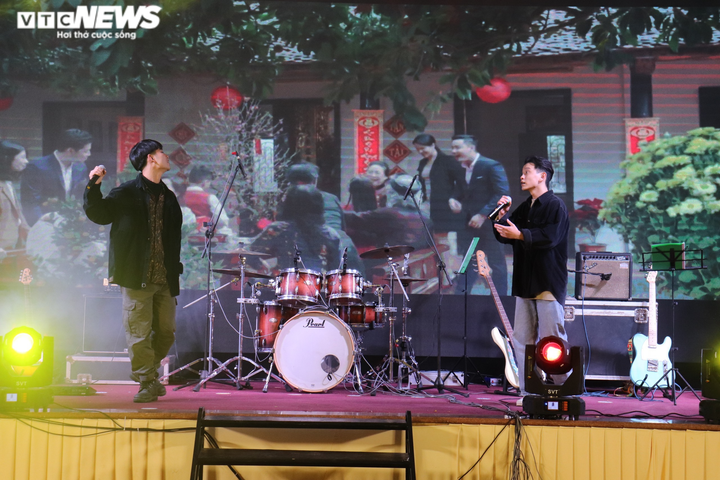 Trực tiếp: Lễ đón năm mới 2022 trên cả nước - 43