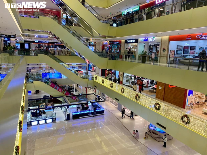 Trực tiếp: Lễ đón năm mới 2022 trên cả nước - 52