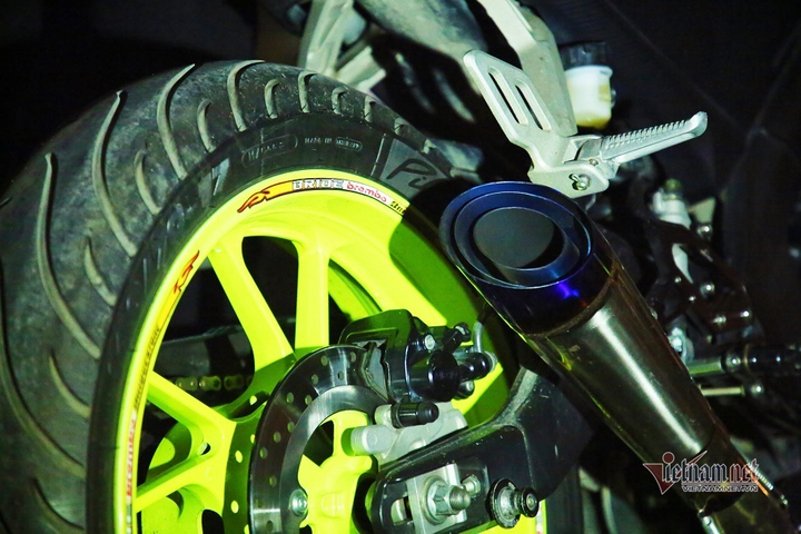 Công an Hà Nội vây bắt 'quái xế' náo loạn đêm Giao thừa - 6