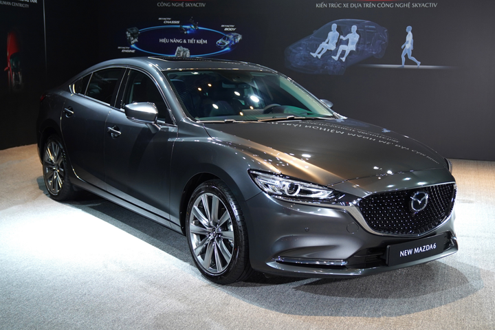 Sedan hạng D tầm 1 tỷ đồng, chọn Kia K5 hay Mazda6? - 3