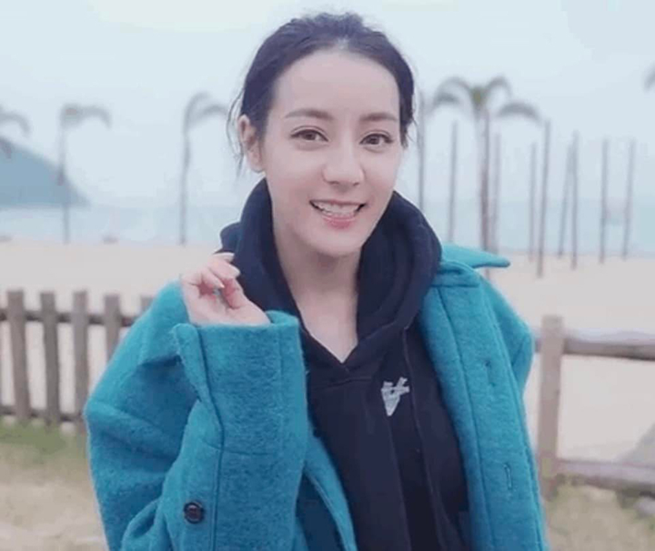 Tự tin khoe mặt mộc, mỹ nhân Địch Lệ Nhiệt Ba liệu có đẹp như lời đồn? - 7