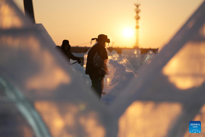 Lạc lối ở ‘thế giới băng’ có thật, đêm về nhìn cứ ngỡ như đang trên ‘tiên cảnh’ - 3