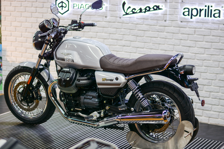 Moto Guzzi V7 bán chính hãng tại Việt Nam có gì đặc biệt? - 10