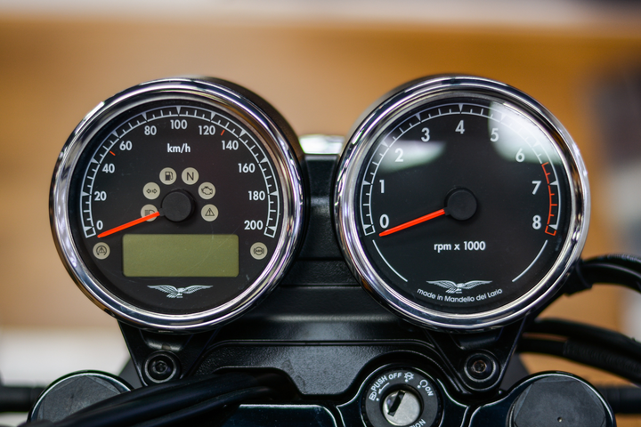 Moto Guzzi V7 bán chính hãng tại Việt Nam có gì đặc biệt? - 6