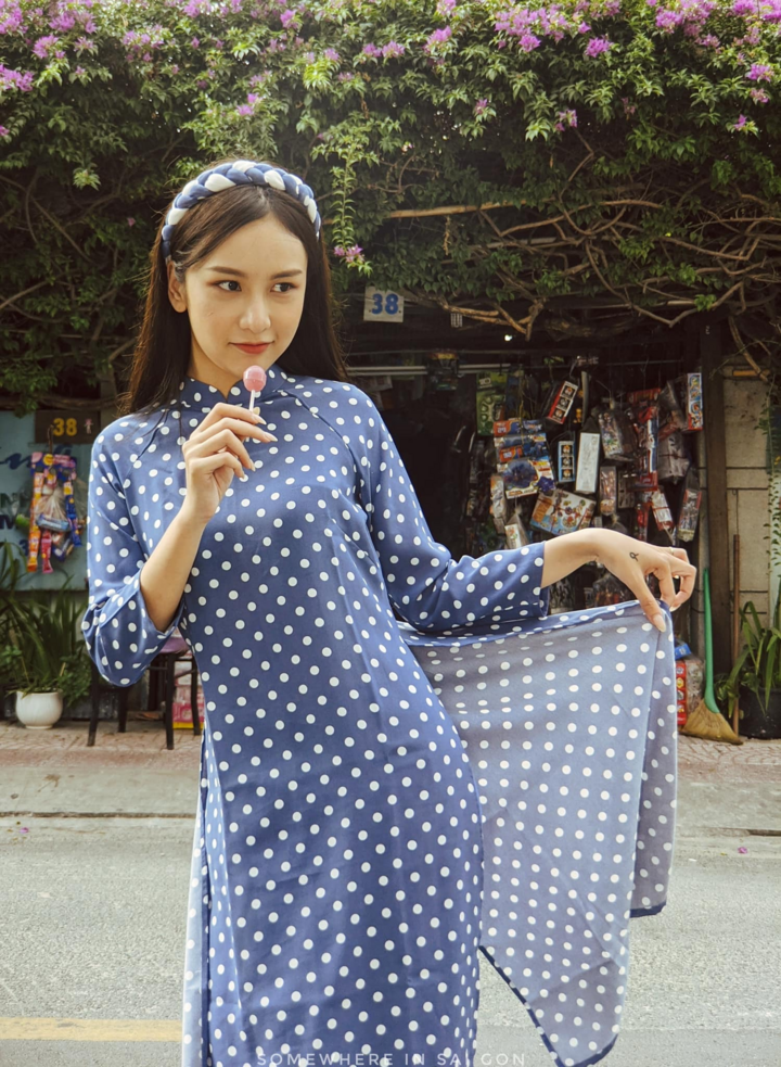 Con gái út xinh đẹp của NSND Trần Nhượng - 12