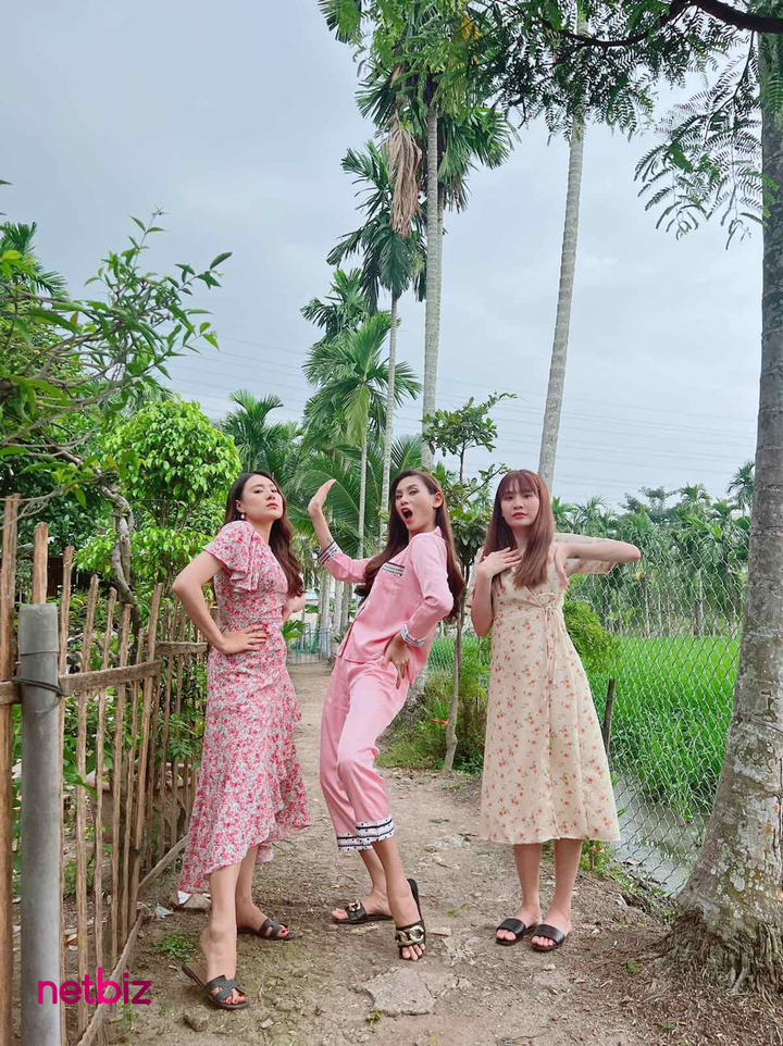 Siêu mẫu Võ Hoàng Yến lộ ảnh ở phim trường sau hơn 10 năm vắng bóng màn ảnh nhỏ - 4