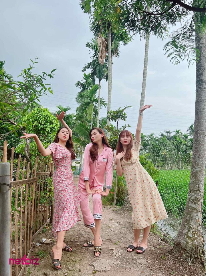 Siêu mẫu Võ Hoàng Yến lộ ảnh ở phim trường sau hơn 10 năm vắng bóng màn ảnh nhỏ - 2