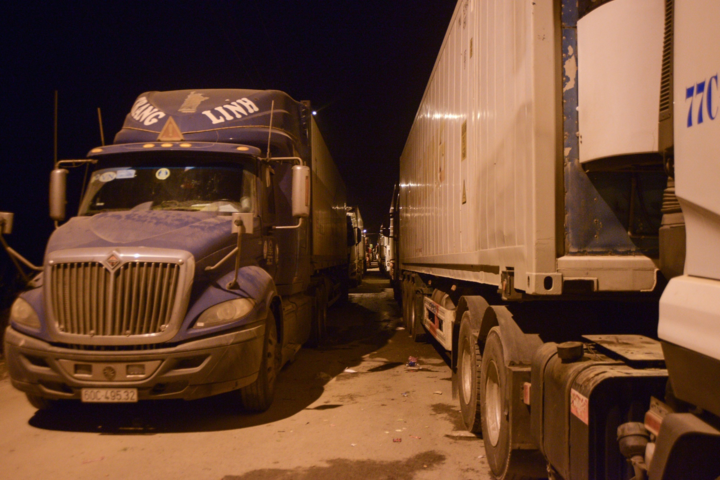 Lạng Sơn đề nghị tạm dừng đưa nông sản lên cửa khẩu - 2