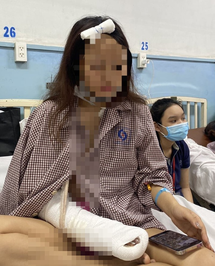 Ký ức hãi hùng của cô gái bị nhóm thanh niên hành hung vì 'không cho xin số' - 2