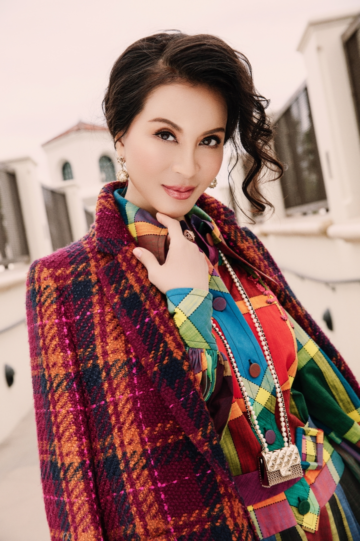 MC Thanh Mai khoe nhan sắc kiều diễm tuổi 48 trên đất Mỹ - 1