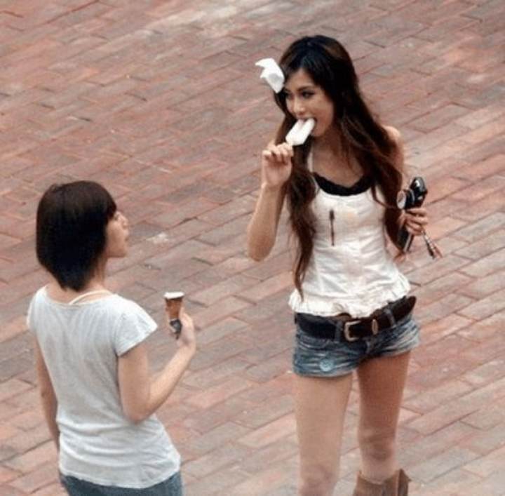 Fan 'khóc thét' xem ảnh 18 tuổi của Angela Baby, đến chồng cũng khó nhận ra - 3