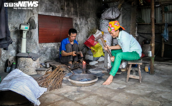 Ảnh: Giáp Tết, làng rèn Trung Lương ‘rực lửa’ xuyên đêm - 3