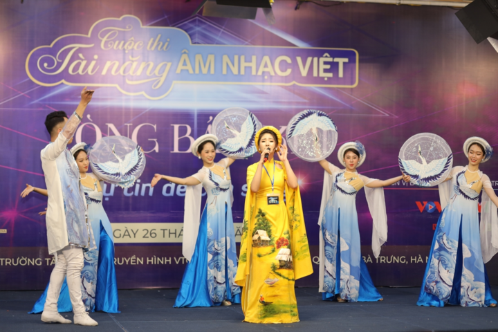 15 thí sinh vào chung kết 'Tài năng âm nhạc Việt' - 2