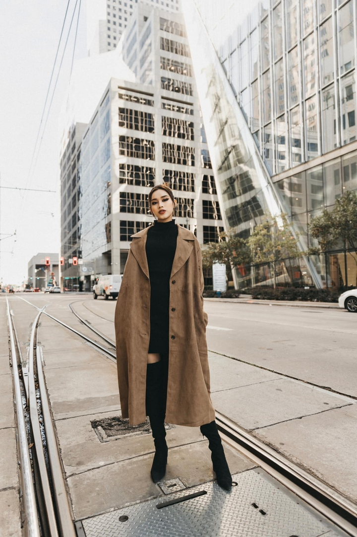 Hoa hậu Đỗ Thị Hà tái xuất rạng rỡ sau khi âm tính với SARS-CoV-2 - 10