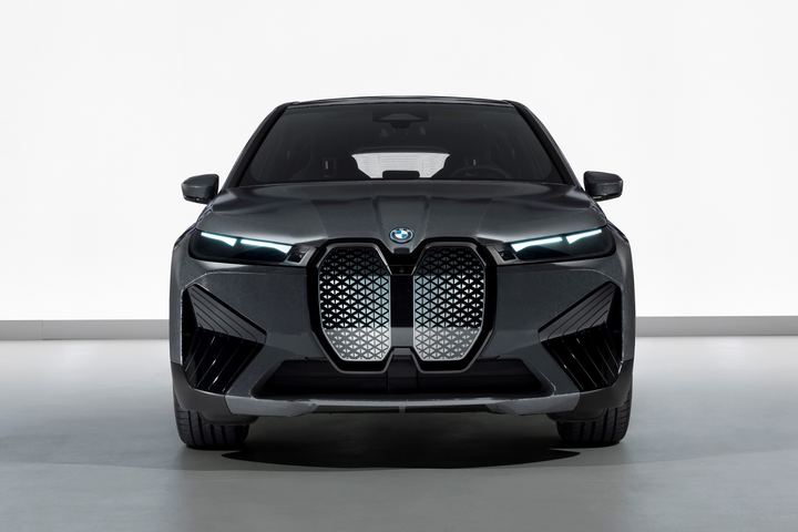BMW trình làng công nghệ có thể đổi màu sơn ngoại thất - 4