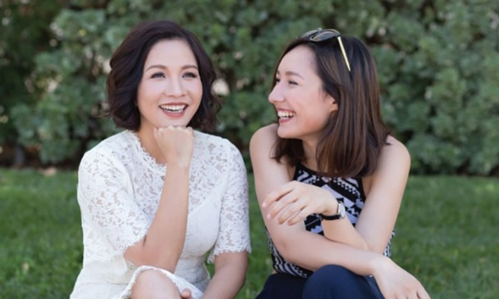 Những mẹ kế được con chồng yêu thương trong showbiz Việt - 1