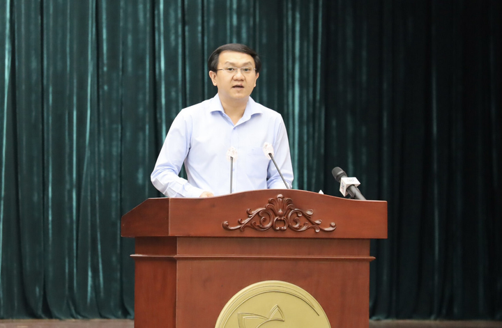 Đề xuất hỗ trợ điện thoại thông minh cho người nghèo TP.HCM - 1